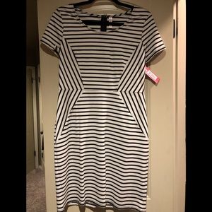 Black and white stripe dress with zipper